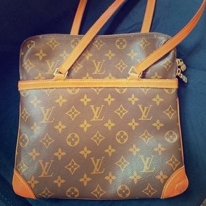 Louis Vuitton Sac Coussin handbag